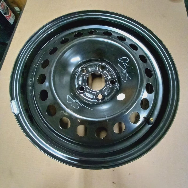 Wheel 17x7 Steel 5 Spoke Spare Rim and Tire Fits 14-23 Jeep Cherokee