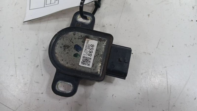 Infiniti G37 Variable Timing Gear Oil Control Valve Solenoid Cylinder Head  2011