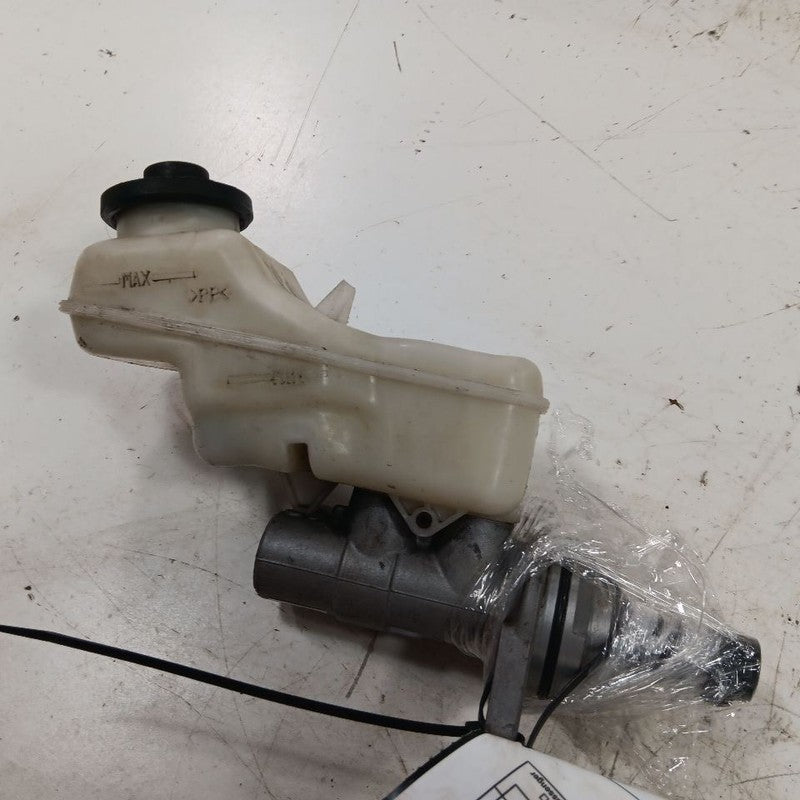 Brake Master Cylinder Sedan Fits 14-19 Toyota Corolla OEM