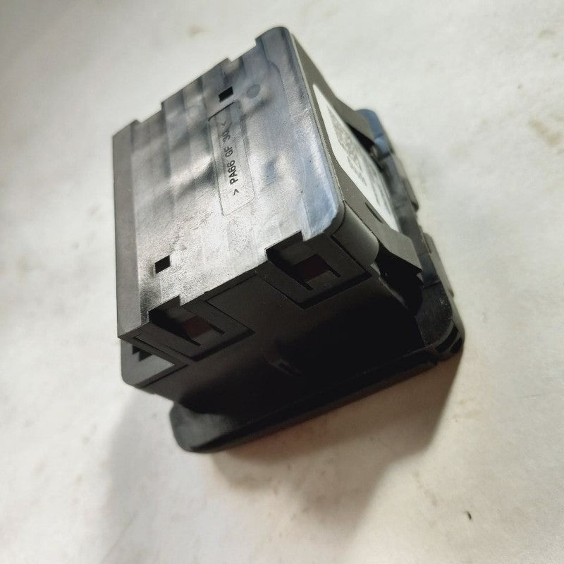 Buick Encore GX Power Plug In Outlet {13261993} 2020 2021 2022 2023