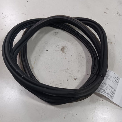 Chevy Malibu Trunk Lid Hatch Door Rear Back Rubber Seal 2019 2020 2021 2022