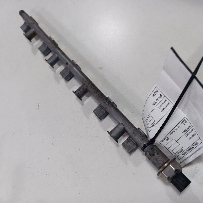 Nissan Altima Fuel Rail Injection Injector Mount Bar 2023 2022 2021 2020 2019