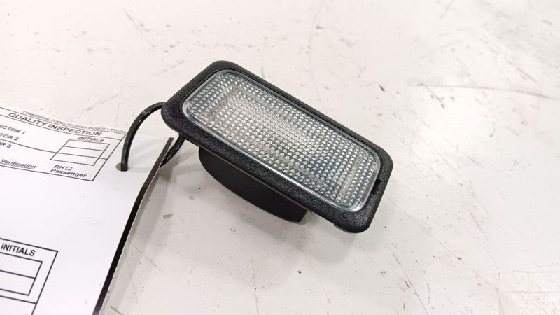Toyota Prius Dome Light    2012 2013 2014 2015 OEM