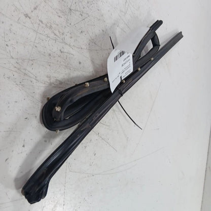 Mini Cooper On Door Seal Rubber Right Passenger Front  2016 2017 2018 