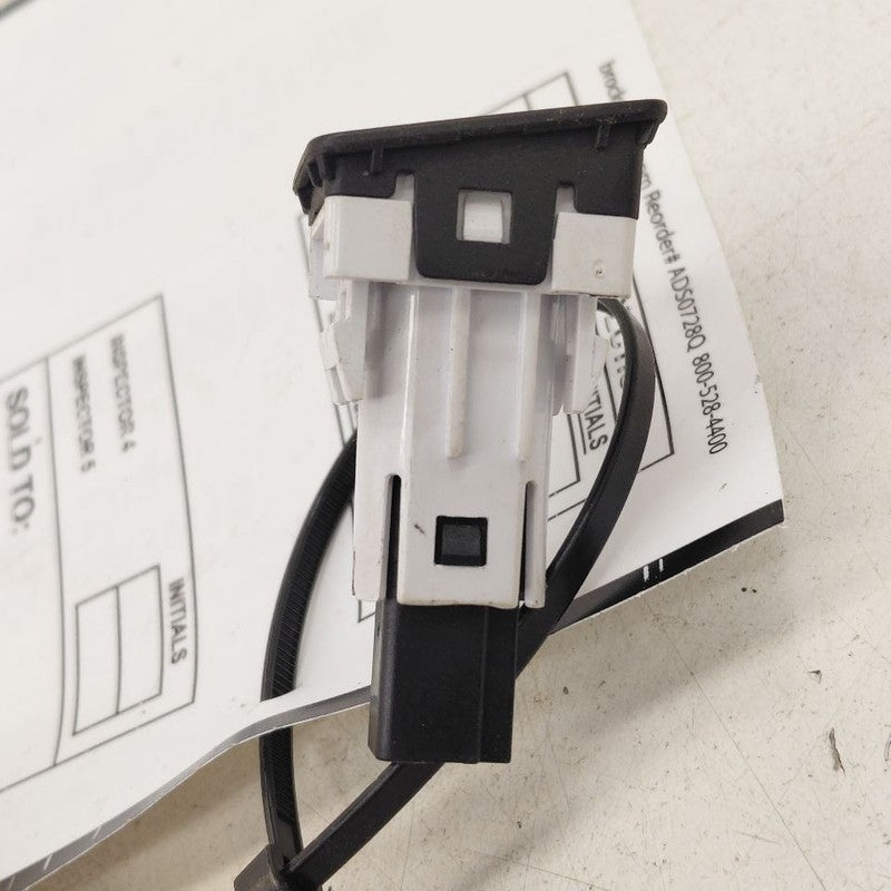 Nissan Versa Note Passenger Bag Light 2019 2018 2017