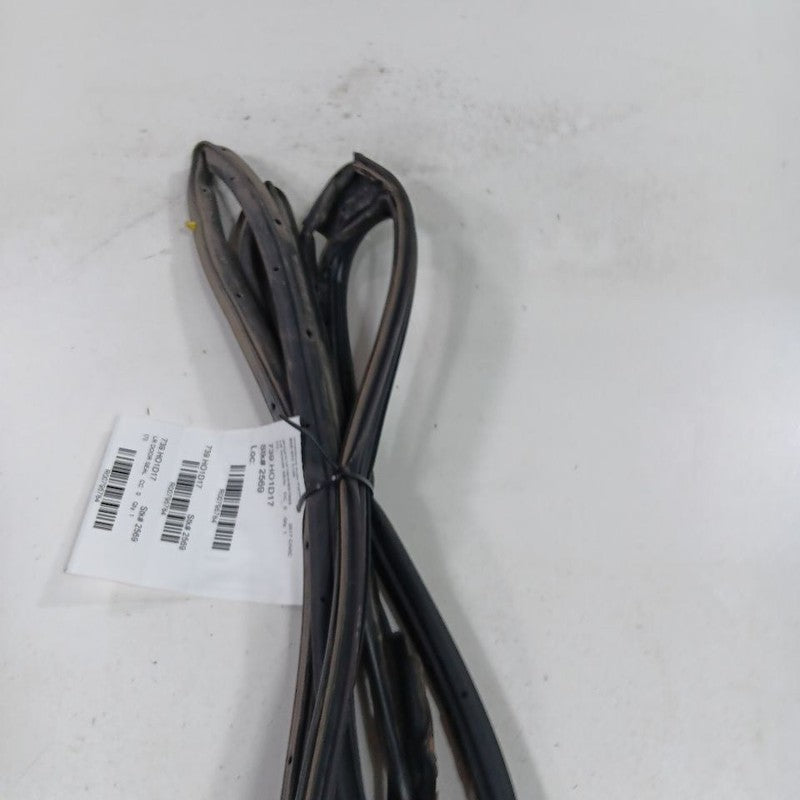 Honda Civic On Door Seal Rubber Left Driver Rear Back  2018 2017 2016