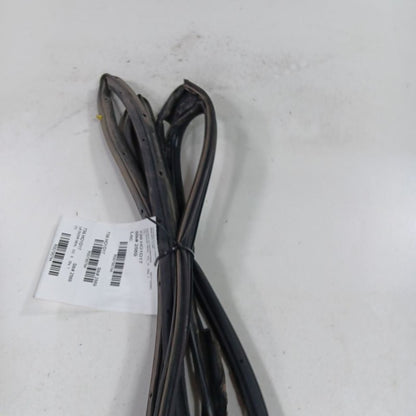 Honda Civic On Door Seal Rubber Left Driver Rear Back  2018 2017 2016