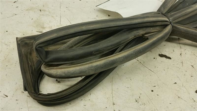 Dodge Journey On Door Seal Rubber Gasket Right Passenger Rear Back 2009 2010