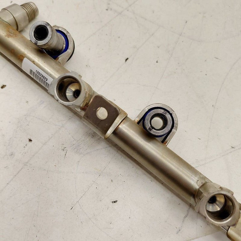 Cadillac XTS Passenger Right Fuel Rail Injection Injector Mount Bar 20