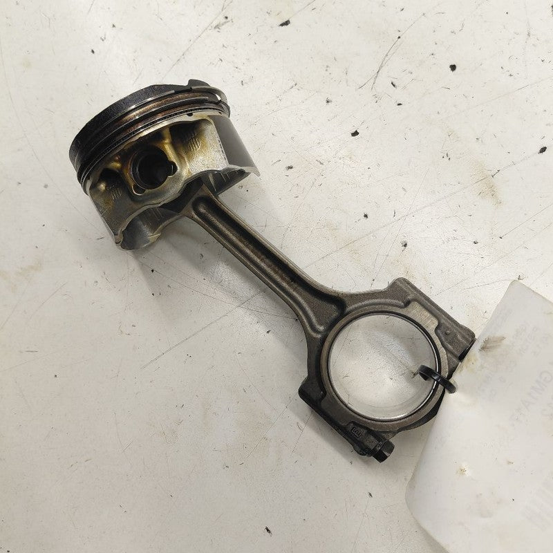 Chevy Volt Single Piston With Connecting Rod   1.5 2016 2017 2018 2019