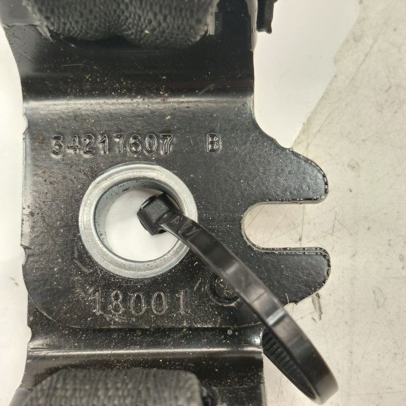Chevy Volt Seat Belt Buckle Latch Left Driver Rear Back  2019 2018 201