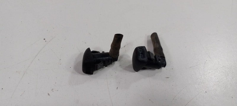 Kia Forte Windshield Wiper Washer Fluid Hood Sprayer Nozzles 2010 2011