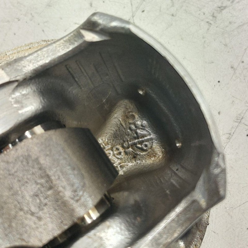 Chevy Volt Single Piston With Connecting Rod   1.5 2016 2017 2018 2019