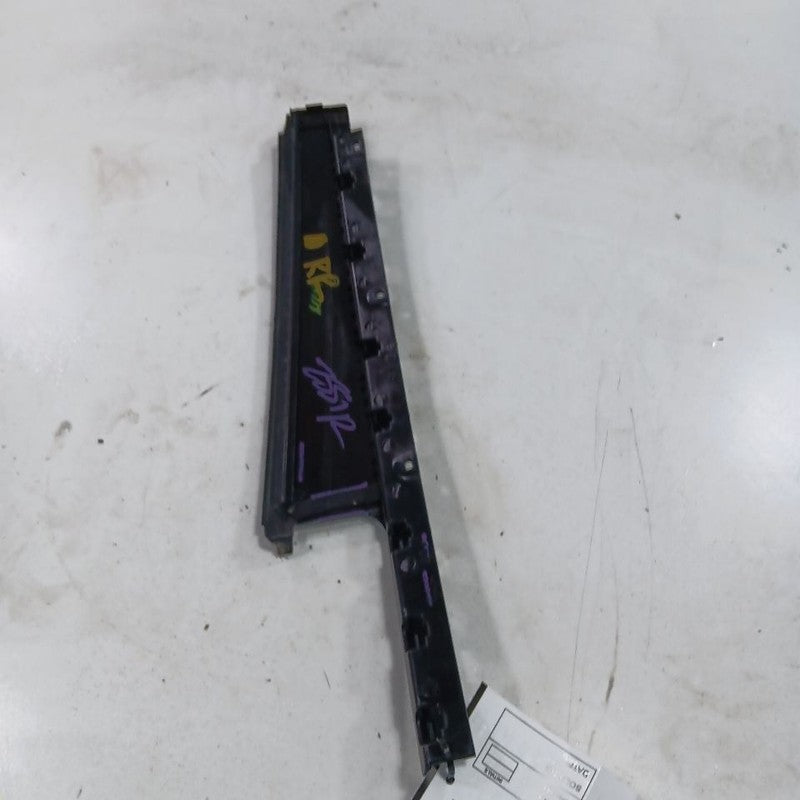 Jeep Compass Passenger Right Rear Door Applique {68246270AC} 2018 2019 2020 2021