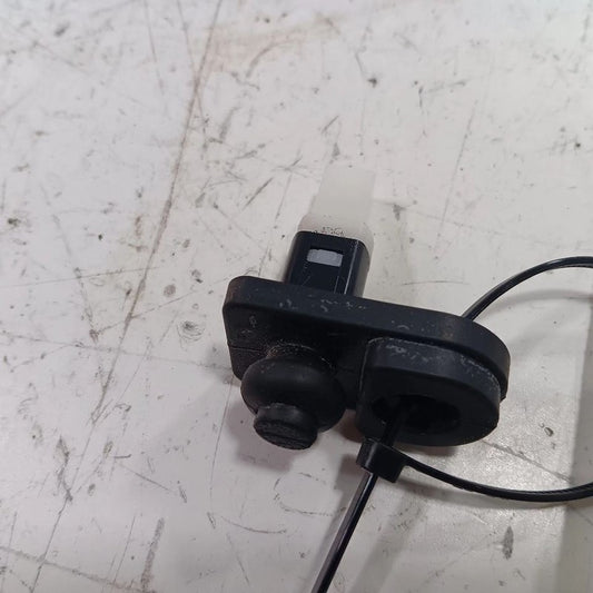 Hyundai Accent Door Ajar Switch Door Open Dome Light Switch  2012 2013 2014 2015