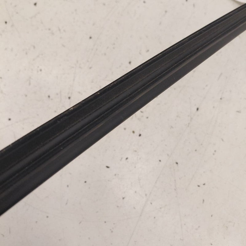 Ford Escape Right Front Weather Strip Interior  2020 2021 2022