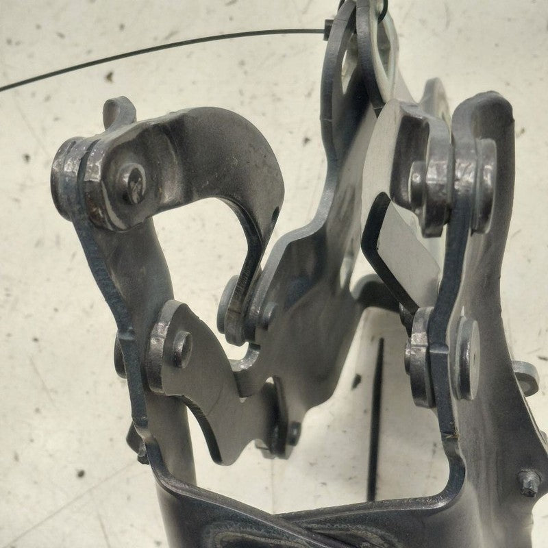 Alfa Romeo Stelvio Hood Hinge Set Left and Right  2018 2019 2020 2021