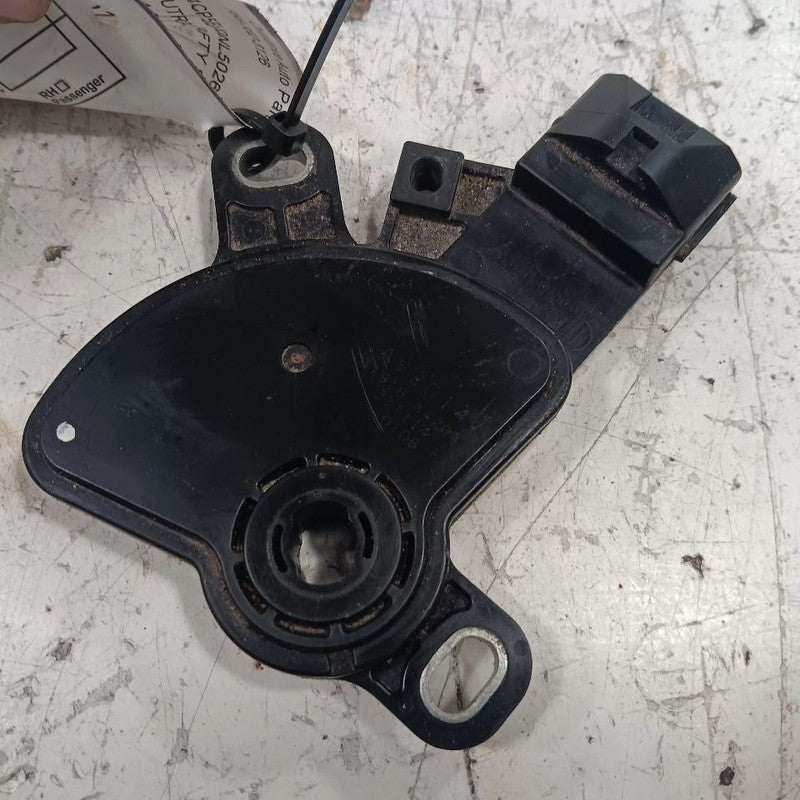 Nissan Kicks Neutral Safety Switch Automatic Transmission Gear Selecti