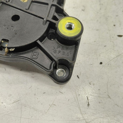 Left Rear Window Regulator Track Fits 17-21 Honda Clarity