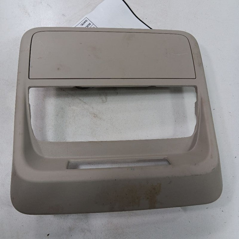 Mitsubishi Outlander Roof Dome Light Bezel {8401A358ZZ} 2020 2021 2022