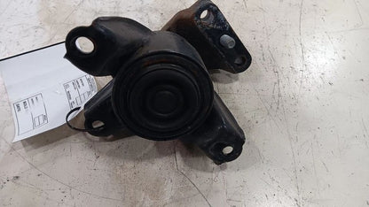 Kia Forte Engine Motor Mount Right Passenger  2014 2015 2016