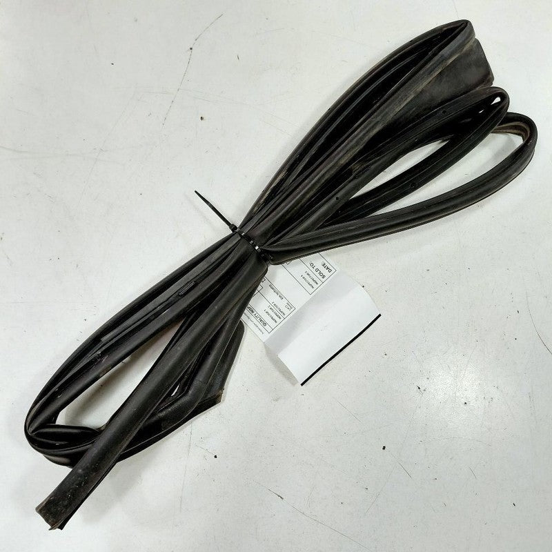 Hyundai Sonata On Door Seal Rubber Left Driver Rear Back  2017 2016 20