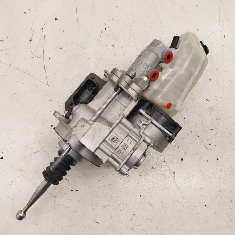 Brake Master Cylinder Fits 18 Chevy Volt