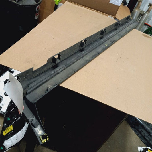 Ford Escape Rocker Panel Trim Cover Molding Skirt Right Passenger Side
