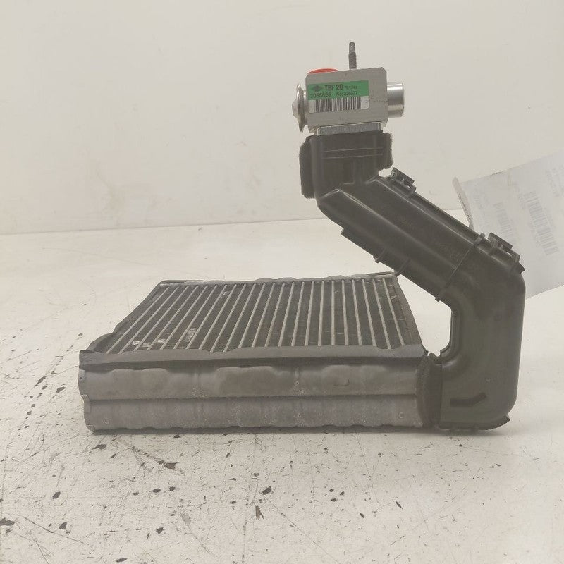 Air Conditioning AC Evaporator Fits 07-16 Volvo 80 Series