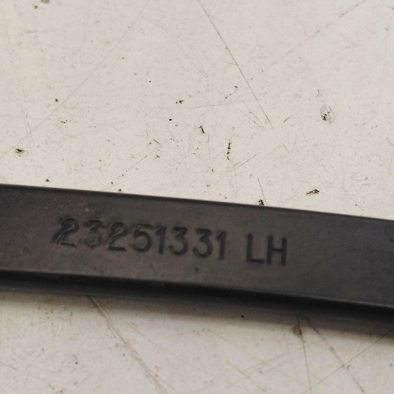 Chevy Volt Windshield Wiper Arm Left Driver  2019 2018 2017 2016 OEM