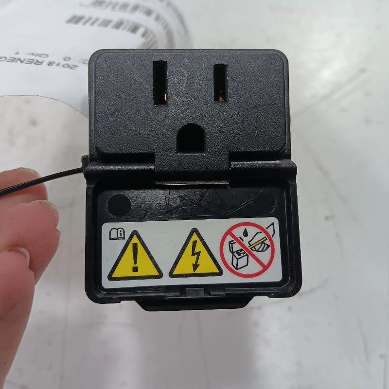 Jeep Renegade 115V 150W Charger Outlet 2015 2016 2017 2018 OEM