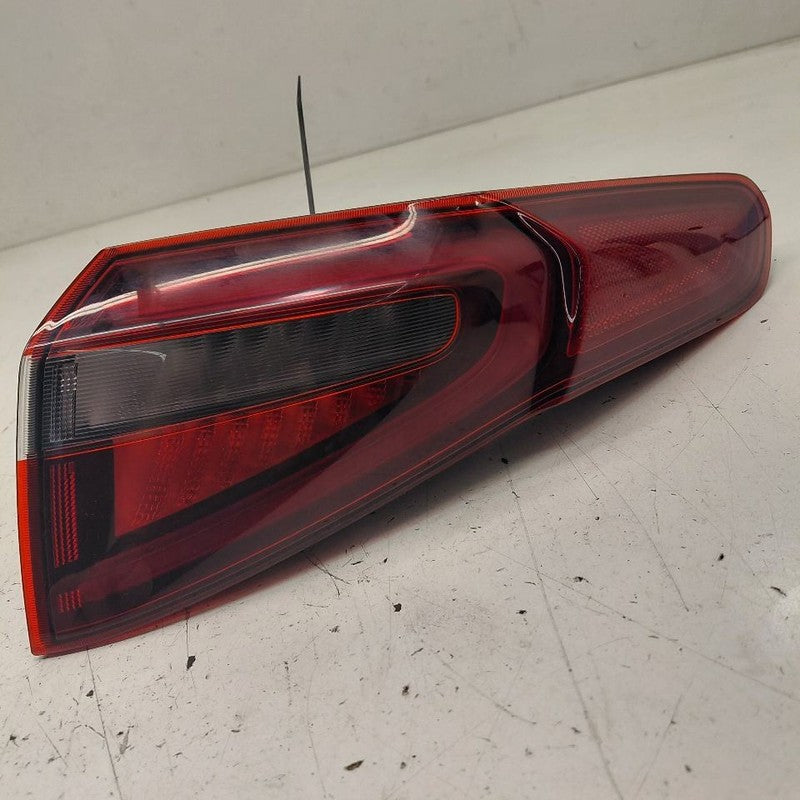 Passenger Right Tail Light Brake Lamp Quarter Panel Mounted 18-23 Stel