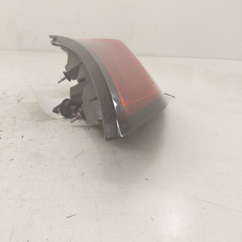 Passenger Right Tail Light Brake Lamp US Built Liftgate Mount 21-25 Ni
