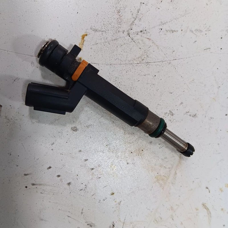 Fuel Injection Injector Fits 18-23 Nissan Kicks OEM