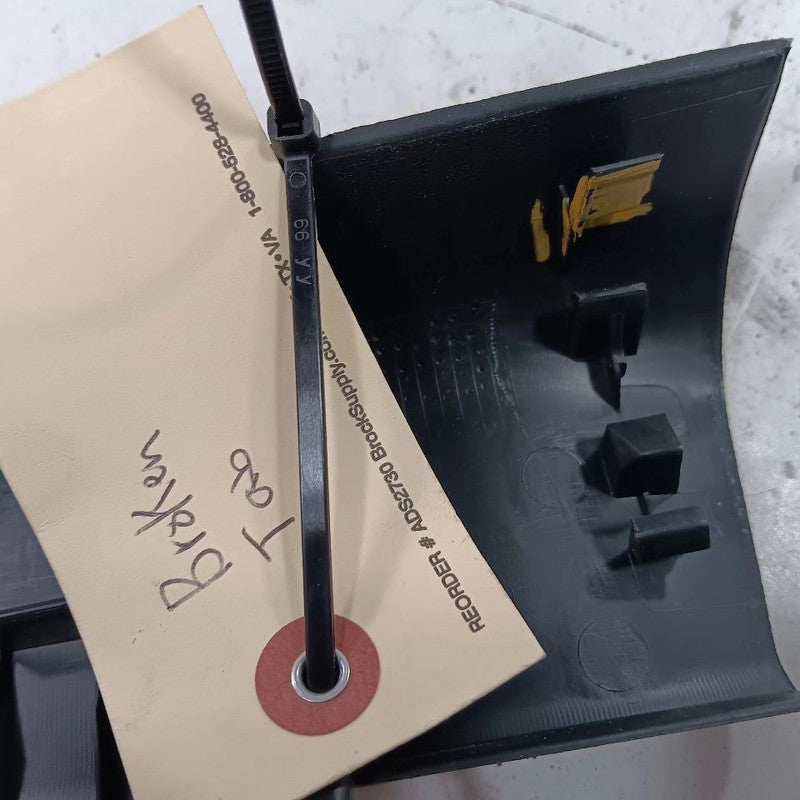 Nissan Versa Sill Trim Plate Door Jam Threshold Right Passenger Front  2023 2021