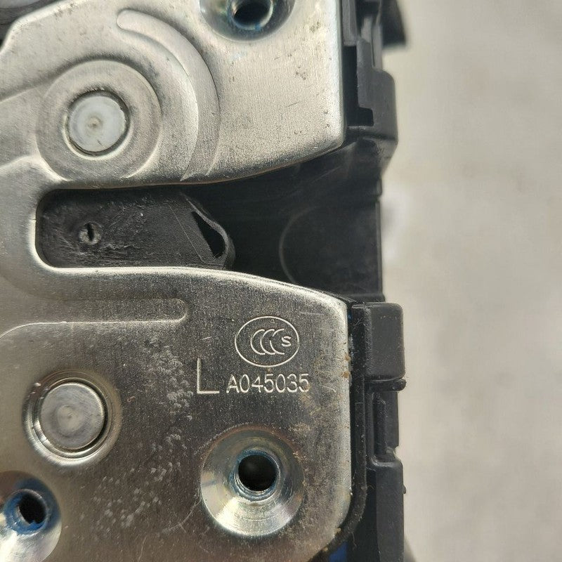 Kia Sorento Door Latch Lock Left Driver Rear  2018 2017 2016