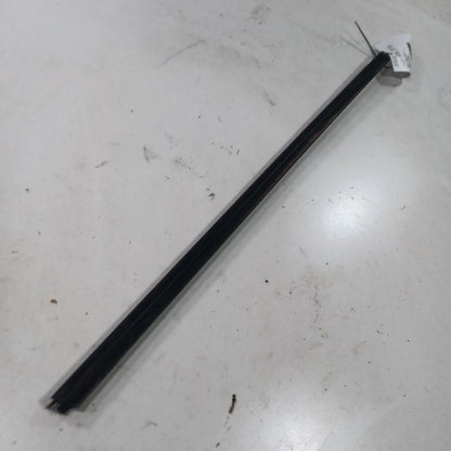 Nissan Altima Door Glass Window Weather Strip Trim Front Left Driver 2