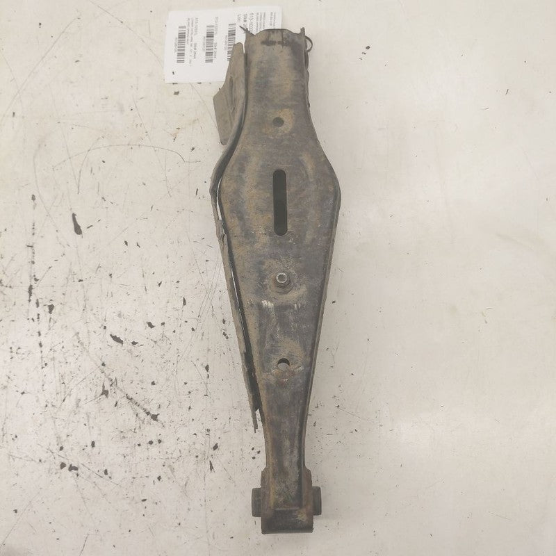 Left Rear Lower Control Arm Spring Seat Fits 19-20 Hyundai Santa Fe