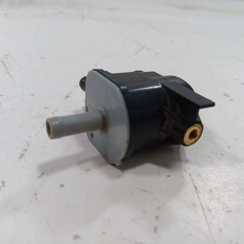 Legacy Outback 2.5 Vapor Purge Valve 16131AA060 2015 2016 2017 OEM