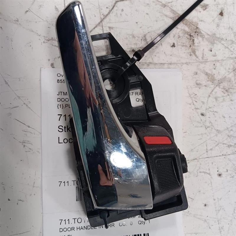 Toyota Rav 4 Door Handle Right Passenger Rear Interior Inside  2015 20