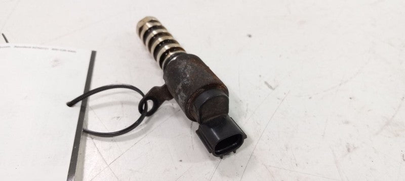 Veloster Variable Timing Gear Oil Control Valve Solenoid Cylinder Head 2012 