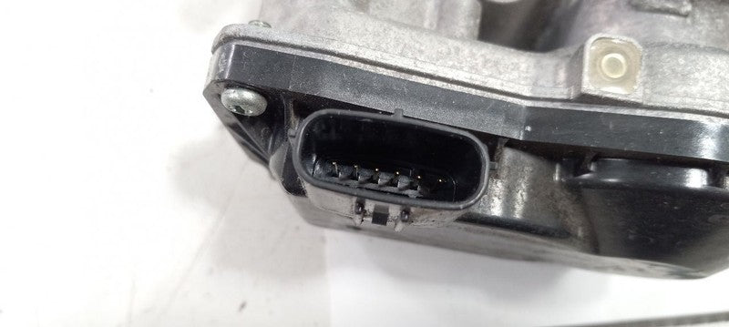 Throttle Body Valve Fits 17-19 IMPREZA  OEM