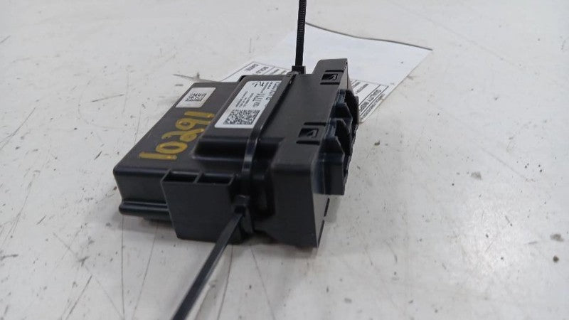 Network Gateway Engine Compartment Fits 17-19 ACADIA OEM