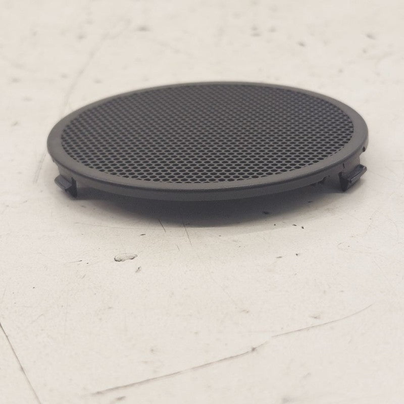 2018 Fiat 500 X Model Passenger Right Rear Door Speaker Grille {156119
