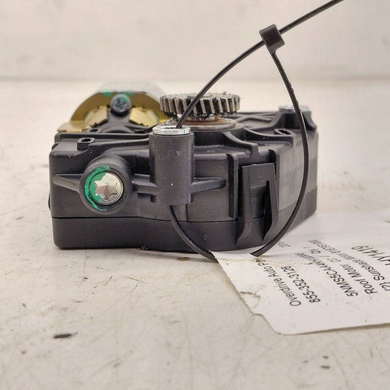 Hyundai Santa Fe Roof Sunshade Motor {81679S1000} 2019 2020