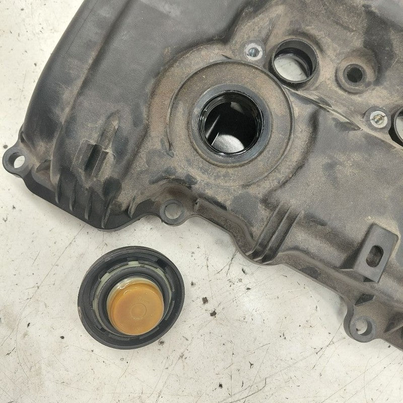 Hyundai Kona Engine Cylinder Head Valve Cover  2.0 2021 2020 2019