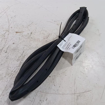 Jeep Renegade On Door Seal Rubber Right Passenger Rear Back  2015 2016