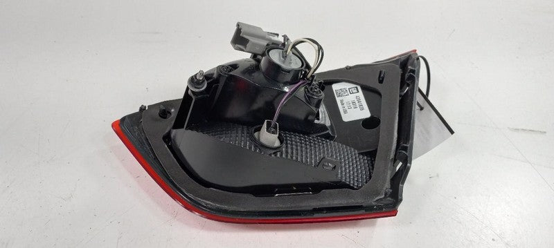 42641796 Driver Tail Light Without LED Tail Lamps Sedan Fits 17-19 CRUZE