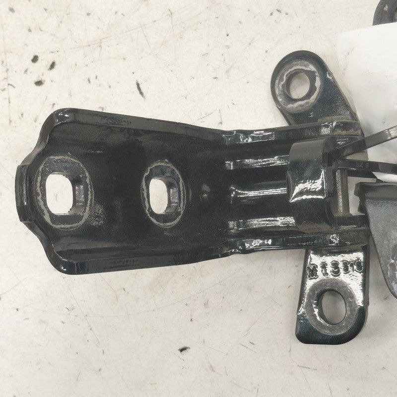 Cadillac CT6 Door Hinge Set Right Rear Passenger  2018 2017 2016