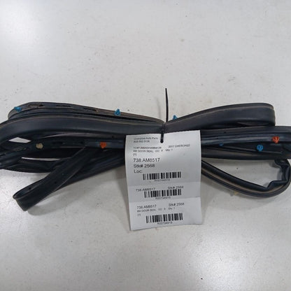 Jeep Cherokee On Door Seal Rubber Right Passenger Rear Back  2015 2016 2017